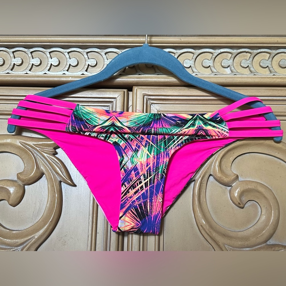 Vibrant Pink and Multicolor Women's reversible strappy Swim Bottom guc sz small